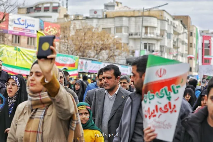 معاون علمی رئیس جمهوری در راهپیمایی 22بهمن حضور یافت