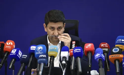 برنامه تولید گوشی داخلی با مشارکت شرکتهای خارجی دنبال می شود