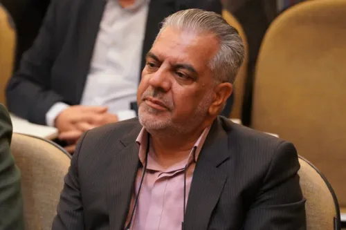 کلینیک کسب وکار صنعت در دانشگاه آزاد کرج